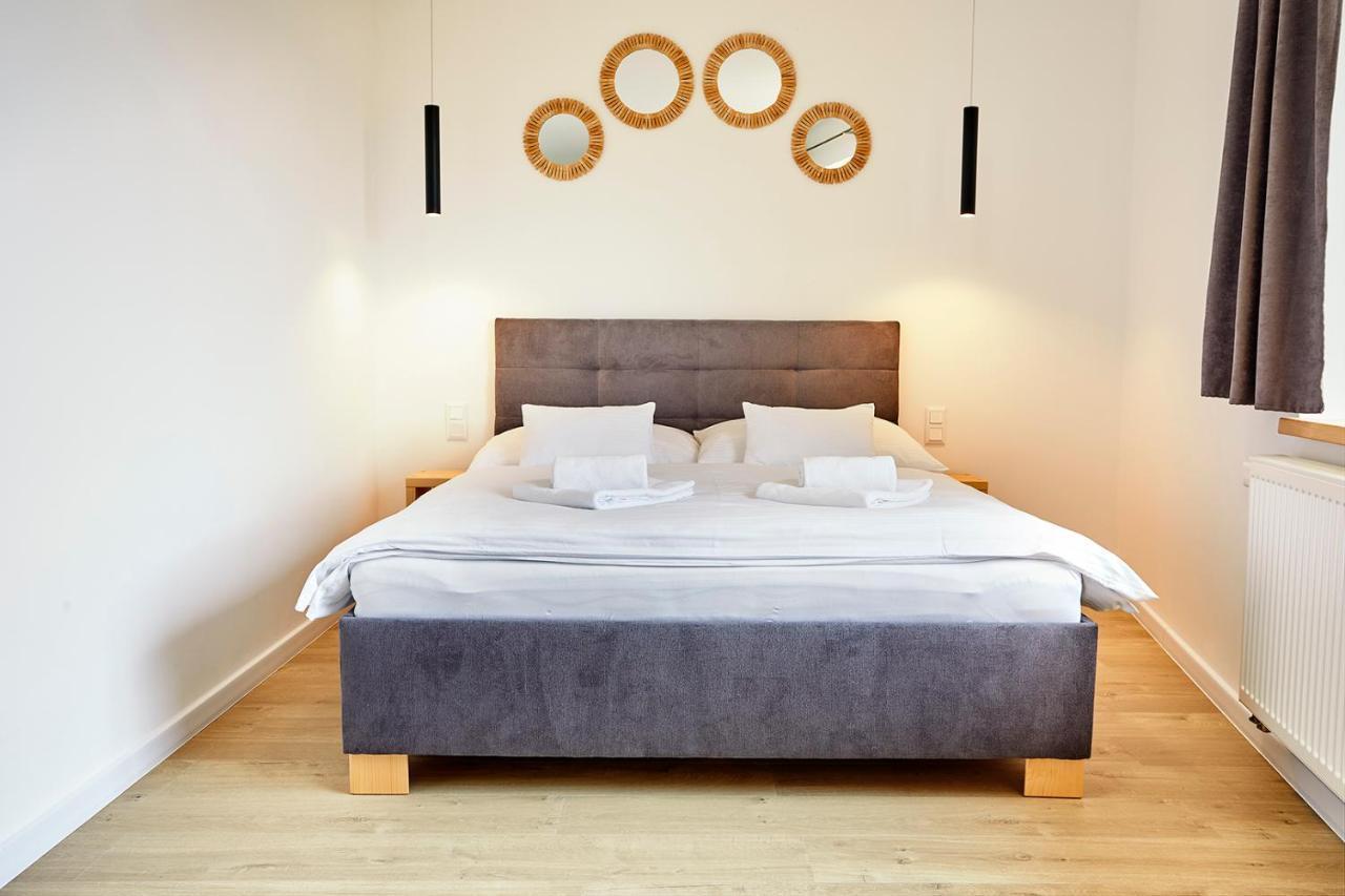 Apartmany Lama Malatiny エクステリア 写真