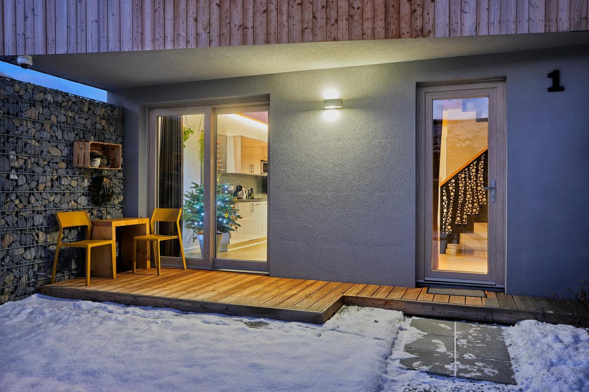 Apartmany Lama Malatiny エクステリア 写真